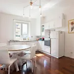 Piramide Family Apartment
